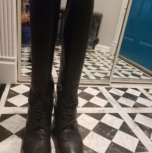 ARIAT real leather size 8.5 riding/show boots!